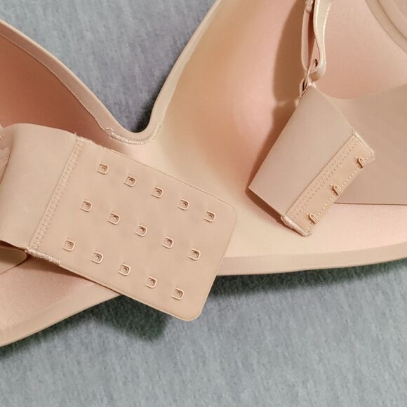 Knix Wing Woman Contour Bra Size 40B Warm Sand Wireless T Shirt Adjustable NWT - Picture 8 of 16